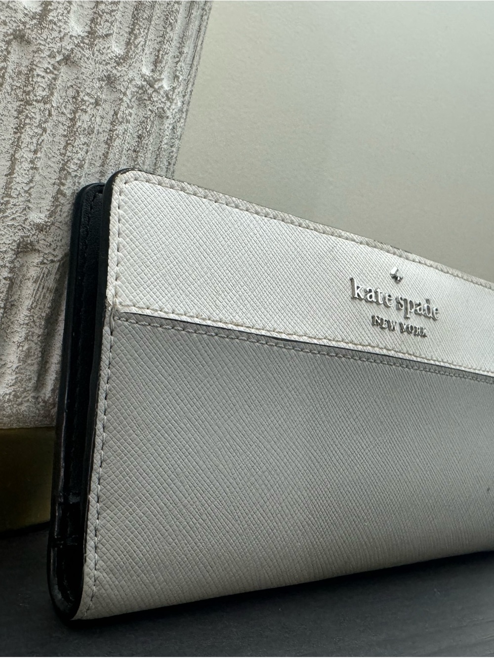 kate spade Two-Tone Saffiano Leather Continental Wallet in White & Light Gray - Picture 3 of 9